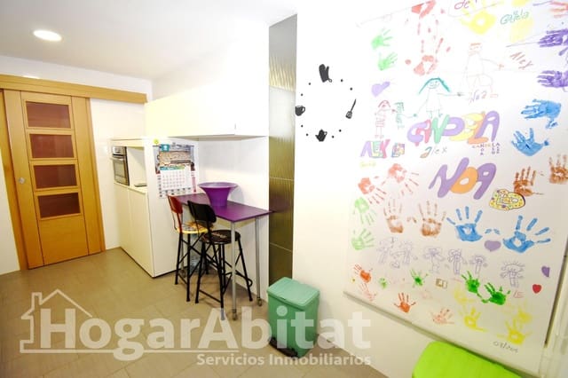 4 slaapkamer Flat te koop in Burriana / Borriana met zwembad - € 190.000 (Ref: 9414162)