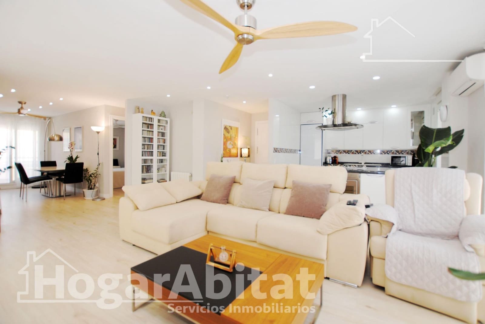 2 soveværelse Penthouse til salg i Denia med swimmingpool garage - € 415.000 (Ref: 9414165)