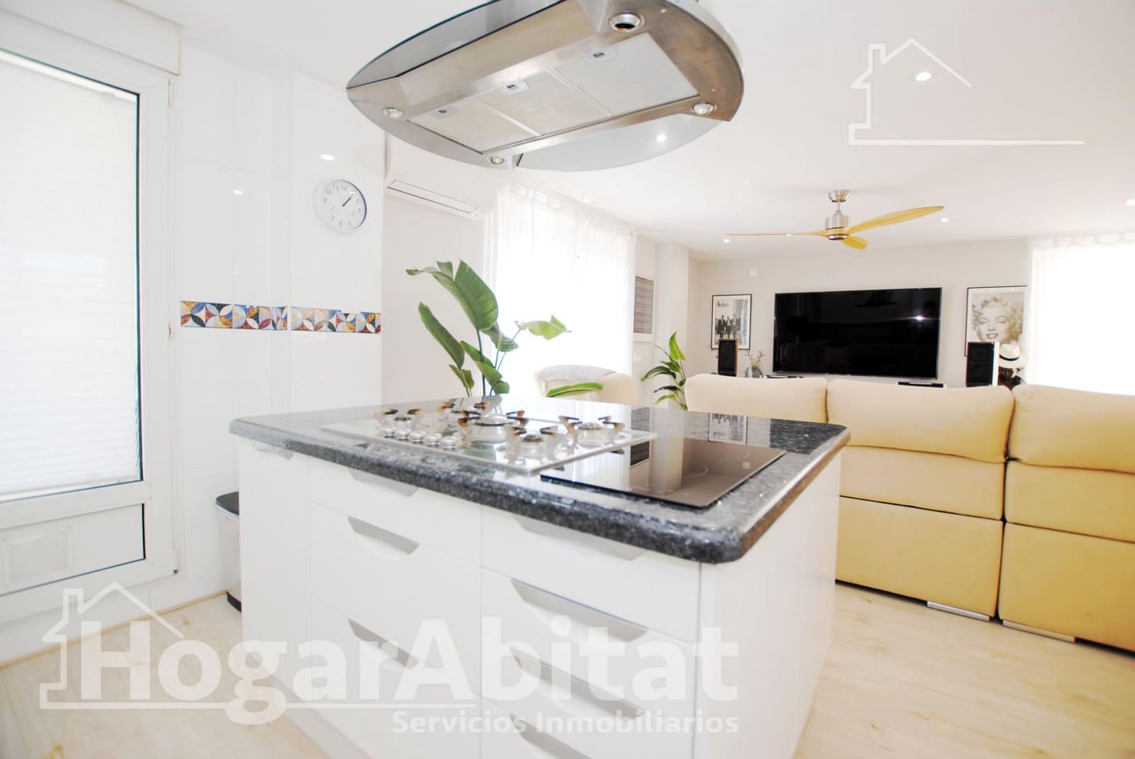 2 soveværelse Penthouse til salg i Denia med swimmingpool garage - € 415.000 (Ref: 9414165)
