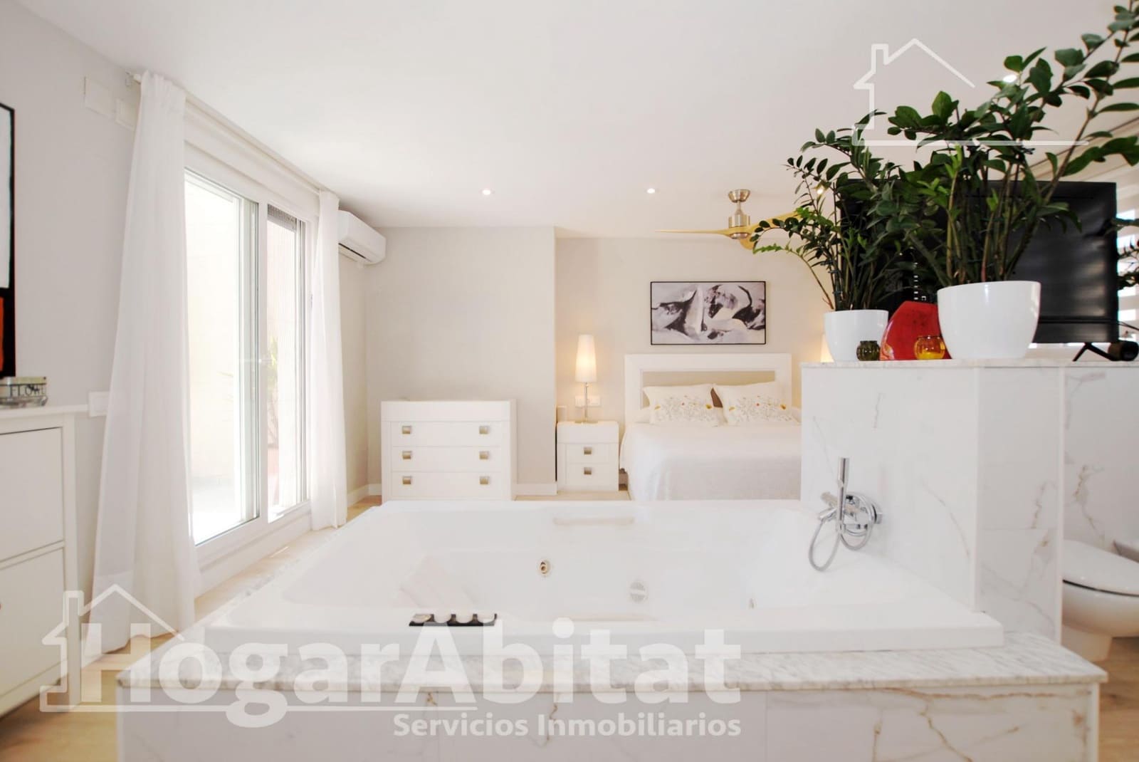 2 soveværelse Penthouse til salg i Denia med swimmingpool garage - € 415.000 (Ref: 9414165)