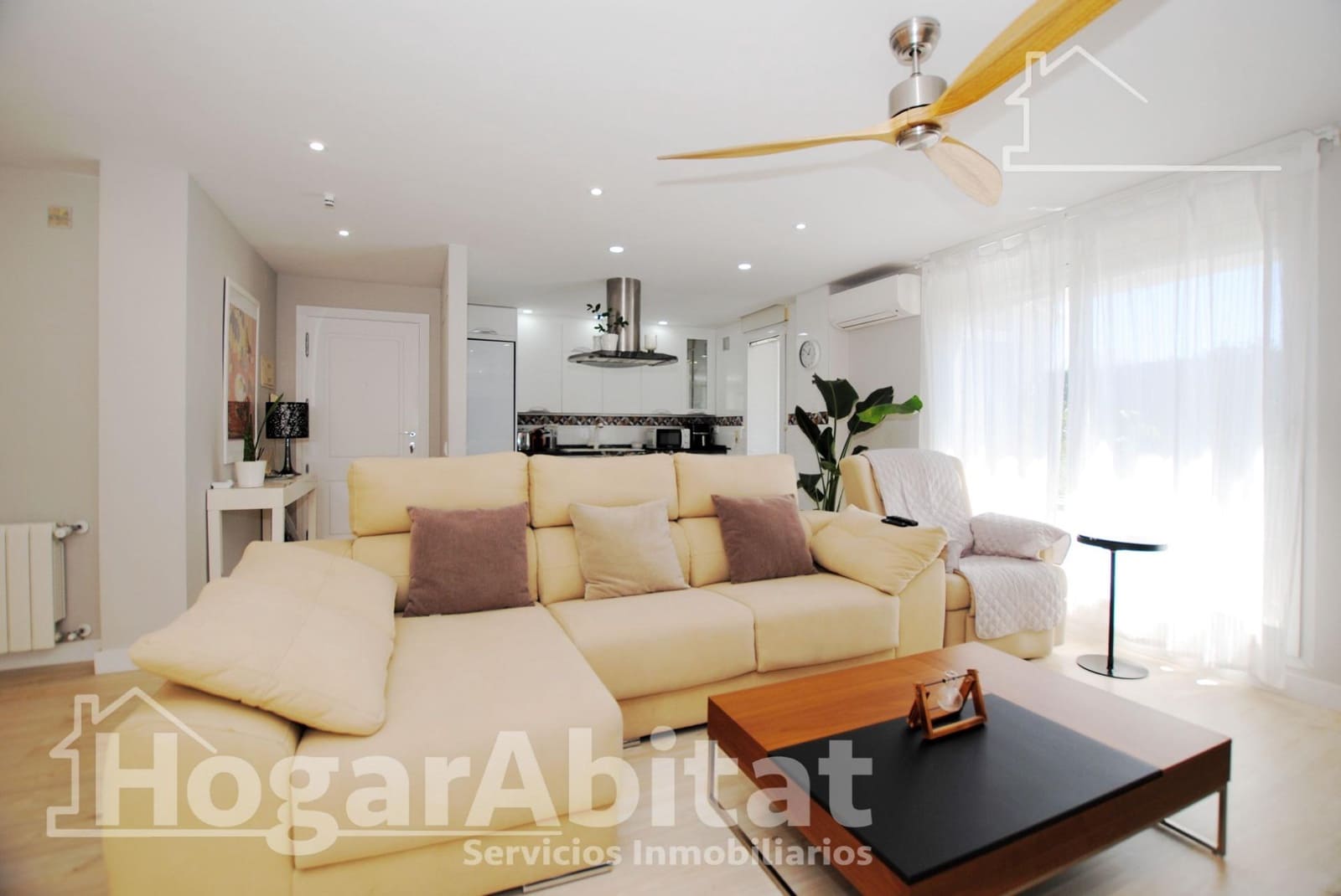 2 soveværelse Penthouse til salg i Denia med swimmingpool garage - € 415.000 (Ref: 9414165)