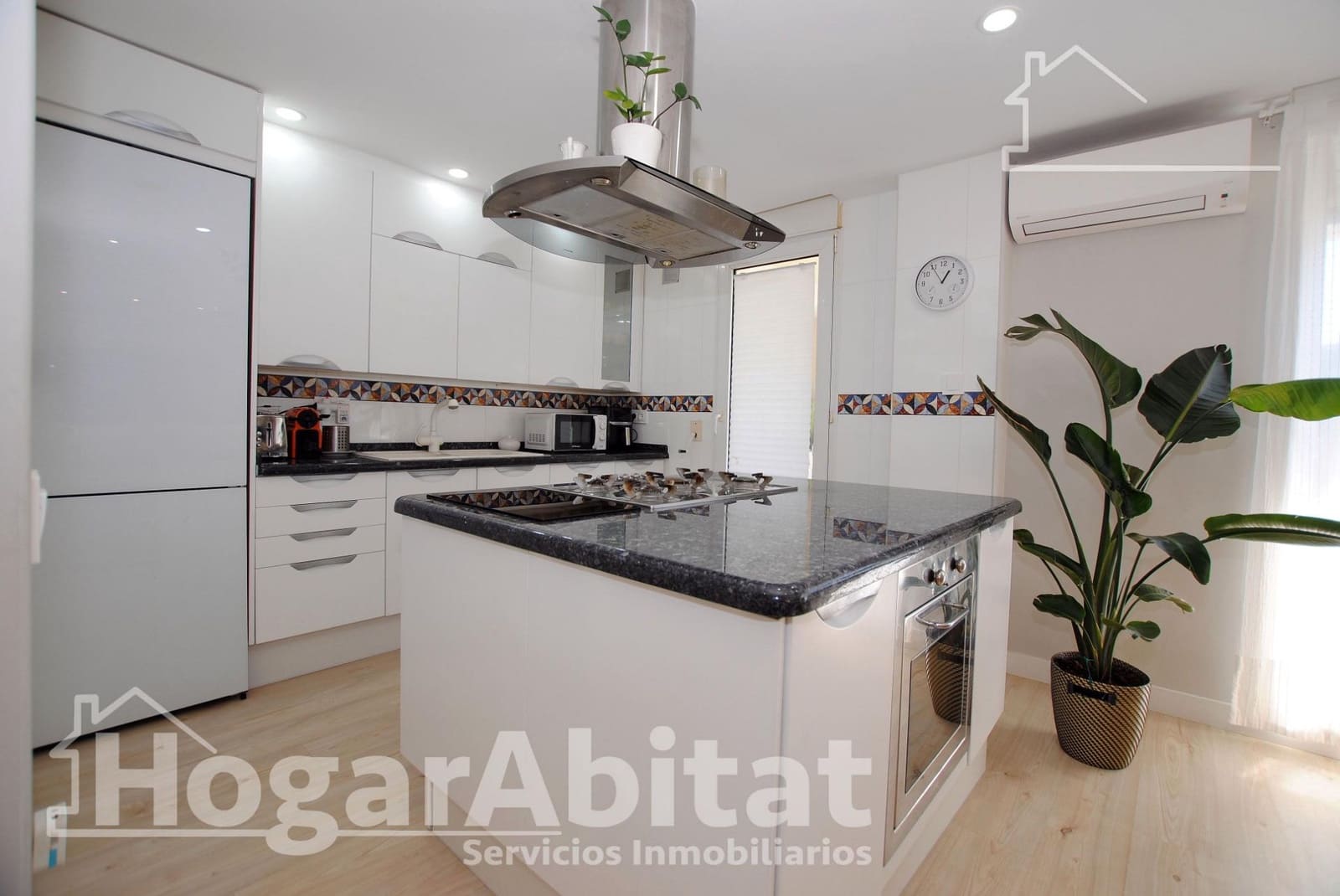 2 sovrum Takvåning till salu i Denia med pool garage - 415 000 € (Ref: 9414165)