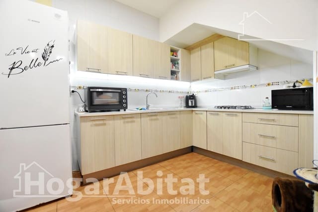 6 Zimmer Haus zu verkaufen in Favara - 195.000 € (Ref: 9414334)