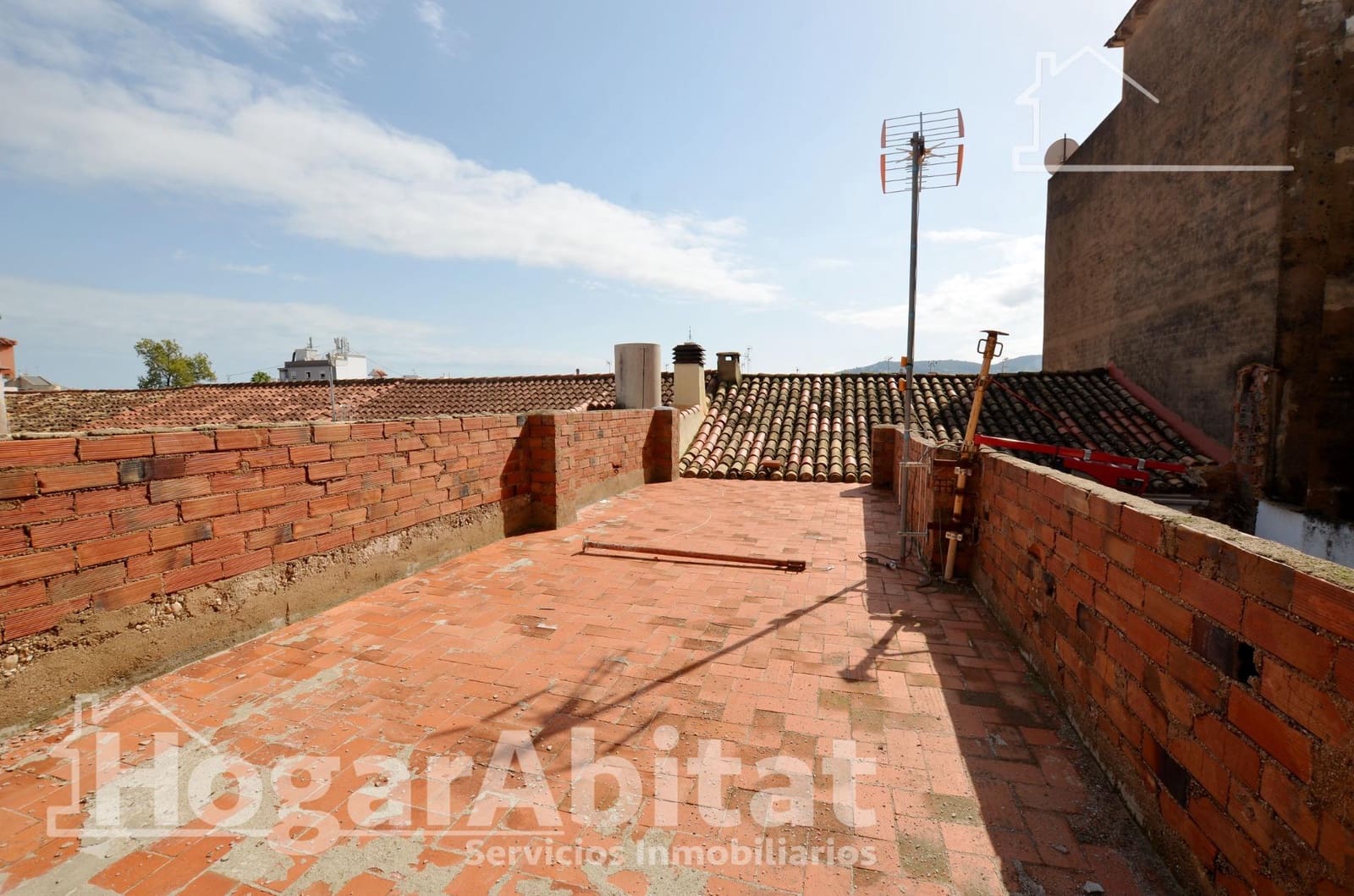 5 bedroom Townhouse for sale in Bellreguard with garage - € 445,000 (Ref: 9414337)