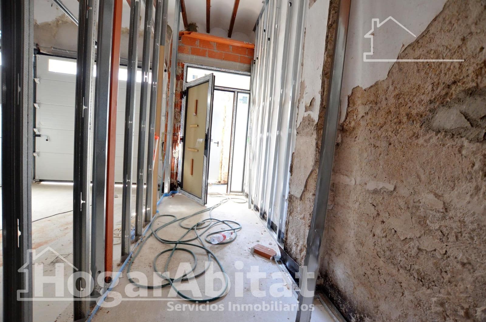 5 bedroom Townhouse for sale in Bellreguard with garage - € 445,000 (Ref: 9414337)