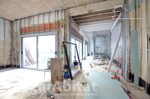 5 bedroom Townhouse for sale in Bellreguard with garage - € 445,000 (Ref: 9414337)