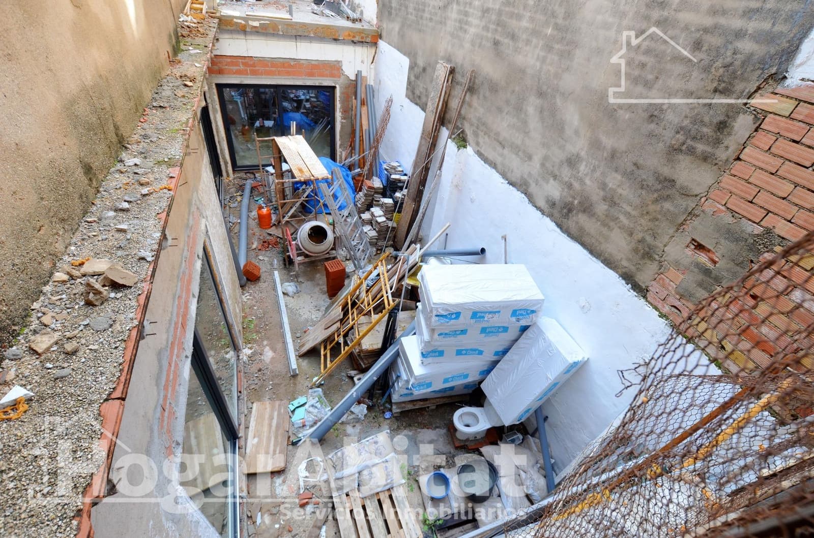 5 bedroom Townhouse for sale in Bellreguard with garage - € 445,000 (Ref: 9414337)