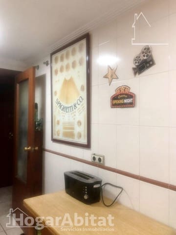 3 bedroom Flat for sale in Castelló de la Plana with garage - € 200,000 (Ref: 9415989)