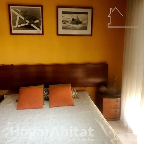 3 bedroom Flat for sale in Castelló de la Plana with garage - € 200,000 (Ref: 9415989)