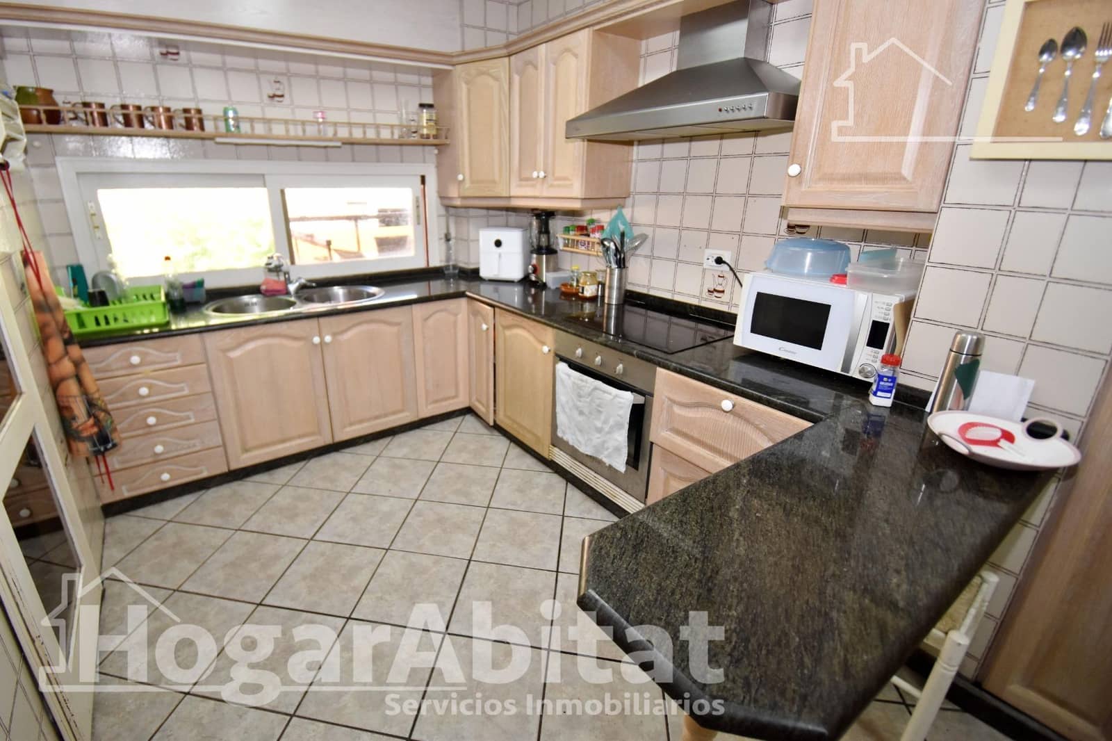 4 bedroom Flat for sale in Vila-real with garage - € 180,000 (Ref: 9416000)