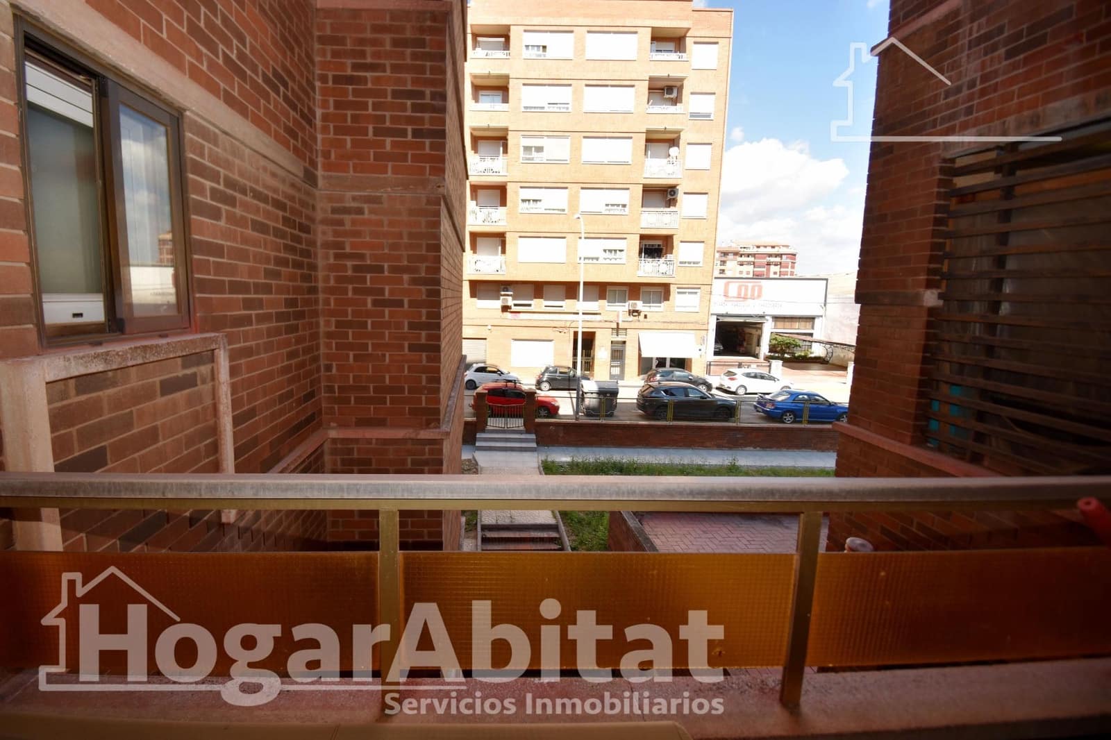 4 bedroom Flat for sale in Vila-real with garage - € 180,000 (Ref: 9416000)