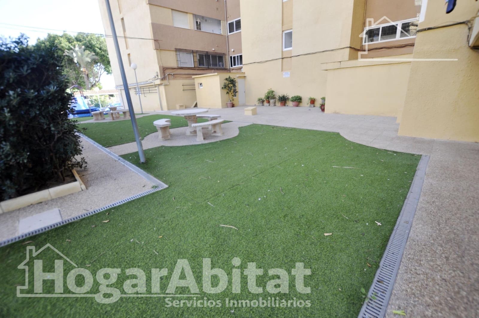 2 bedroom Flat for sale in Puig with pool garage - € 275,000 (Ref: 9416003)