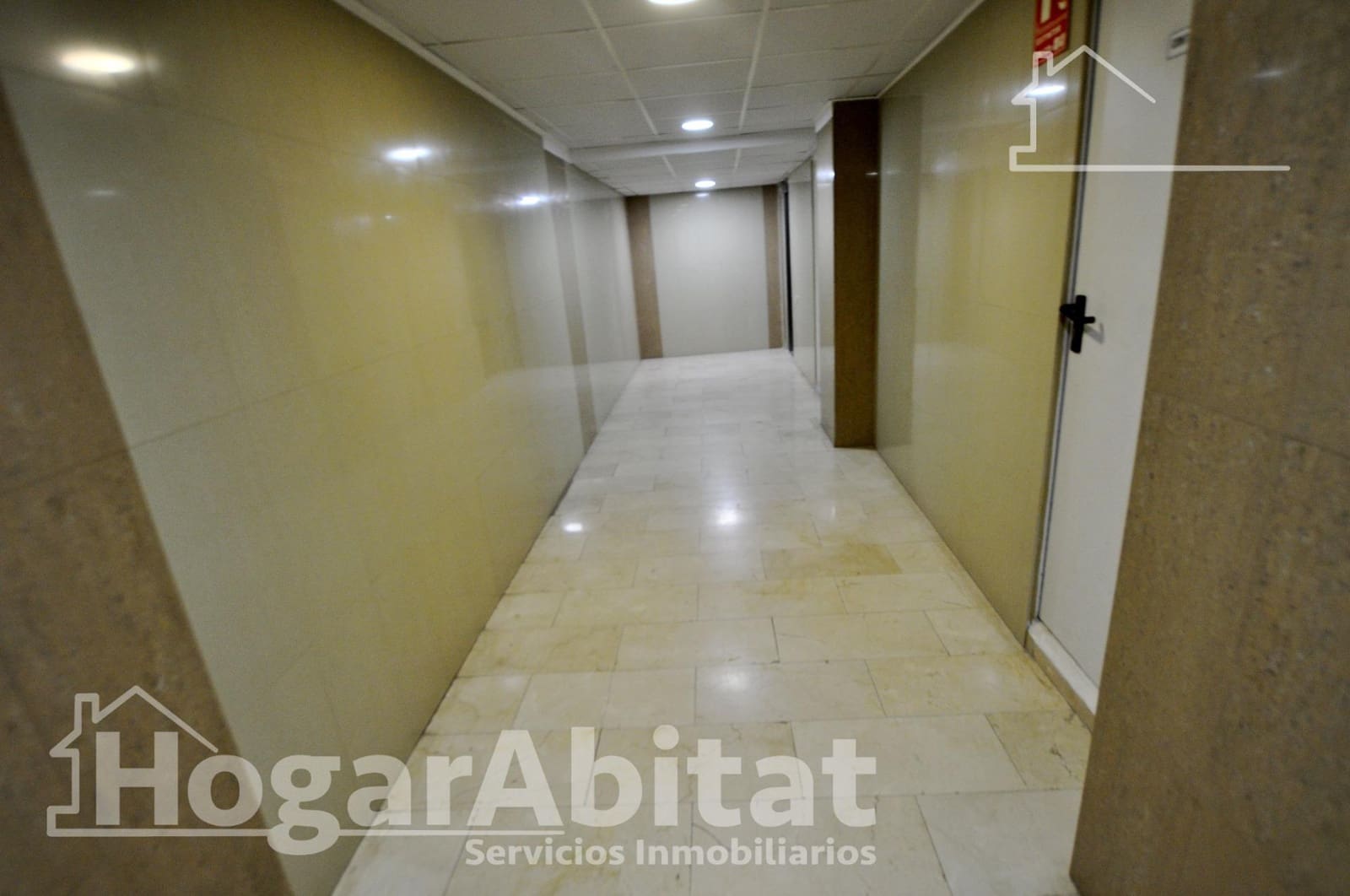 2 bedroom Flat for sale in Puig with pool garage - € 275,000 (Ref: 9416003)