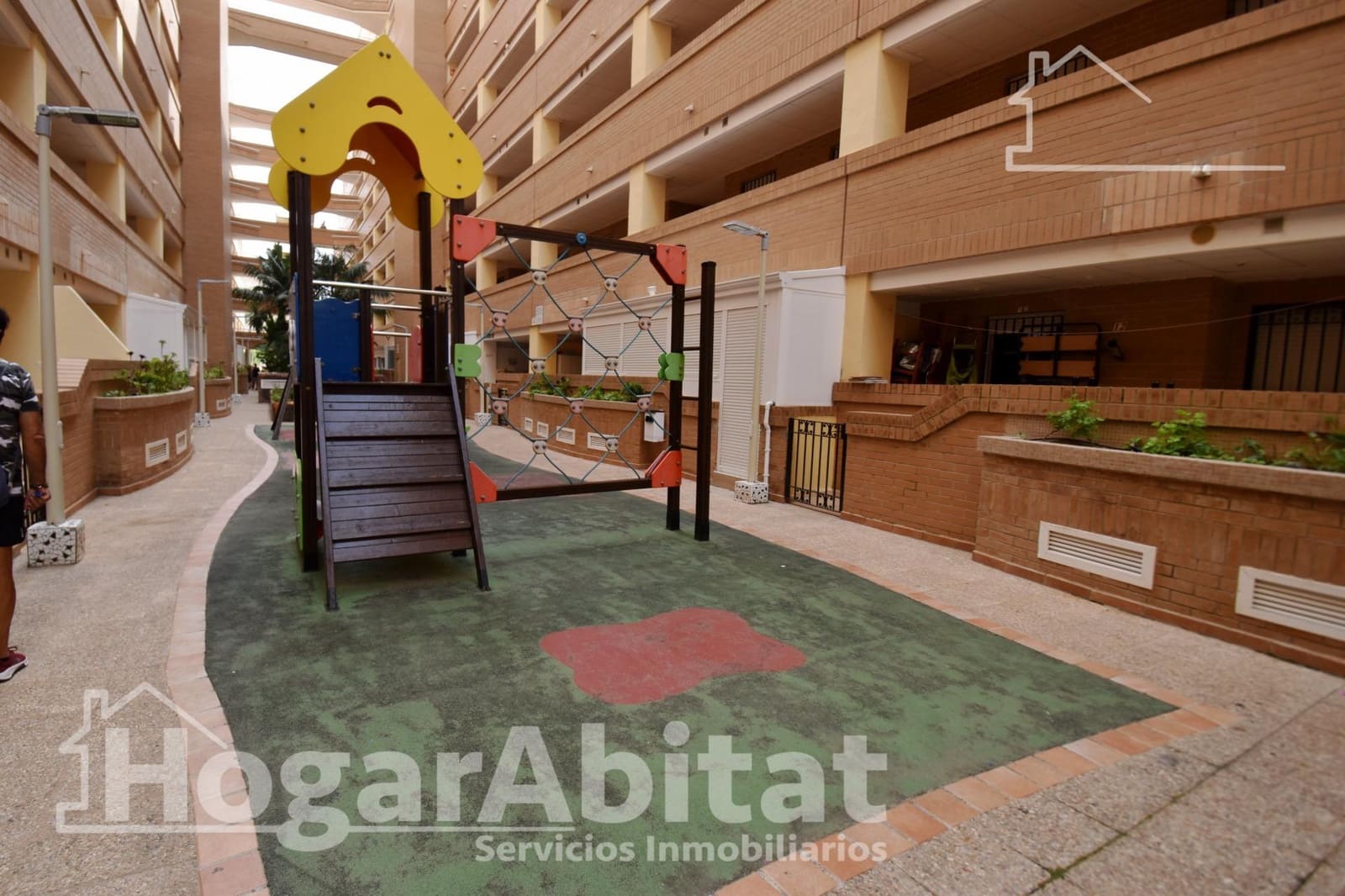 2 soveværelse Lejlighed til salg i Oropesa  med swimmingpool garage - € 140.000 (Ref: 9416005)