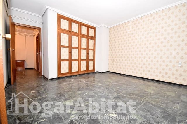 7 chambre Appartement à vendre à Centro, Castelló de la Plana - 300 000 € (Ref: 9416010)
