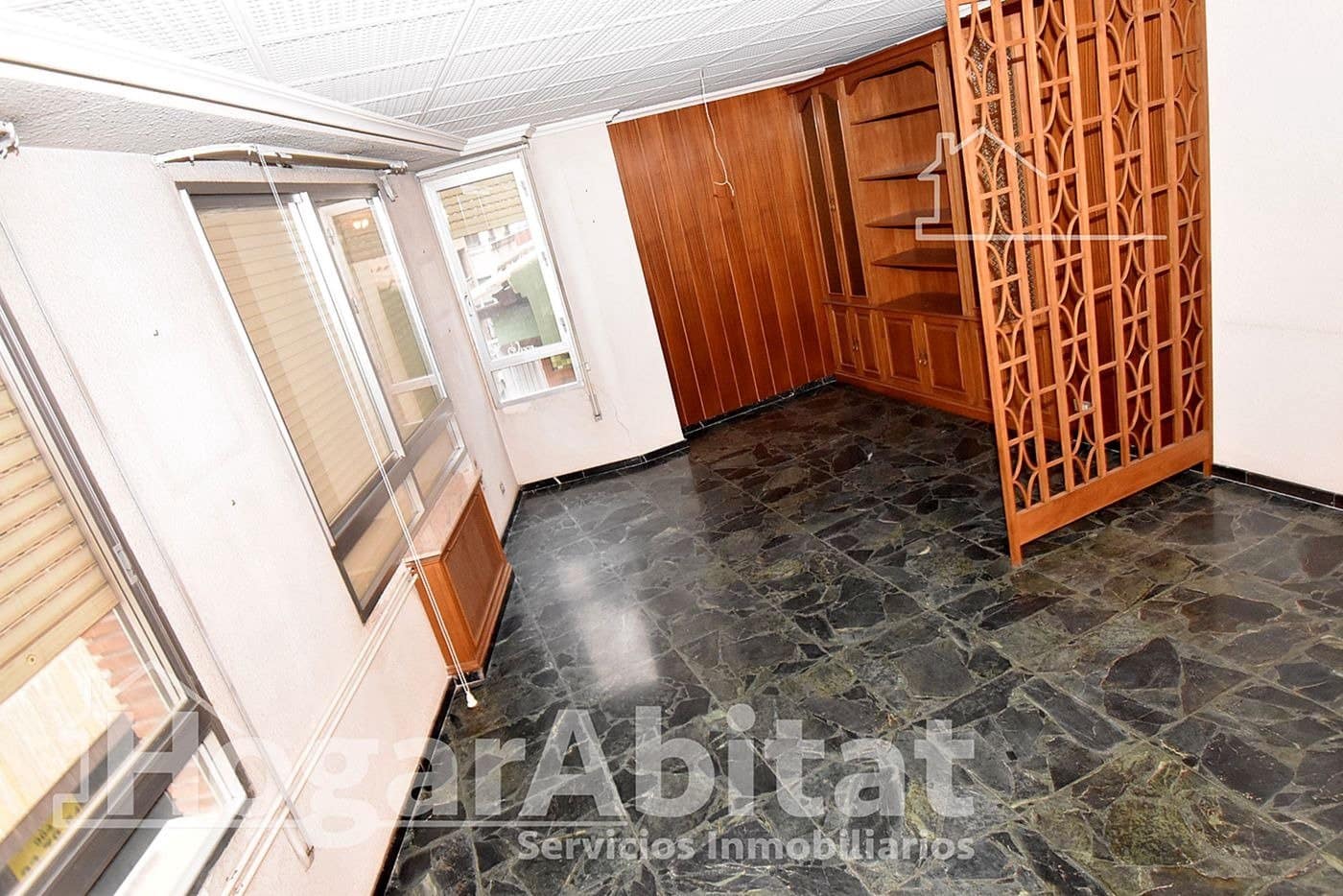 7 bedroom Flat for sale in Castello de la Plana - € 300,000 (Ref: 9416010)