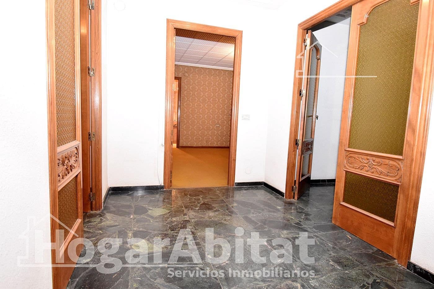7 bedroom Flat for sale in Castello de la Plana - € 300,000 (Ref: 9416010)