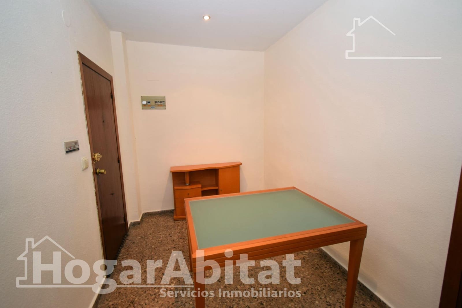 3 bedroom Flat for sale in Alginet with garage - € 135,000 (Ref: 9416015)