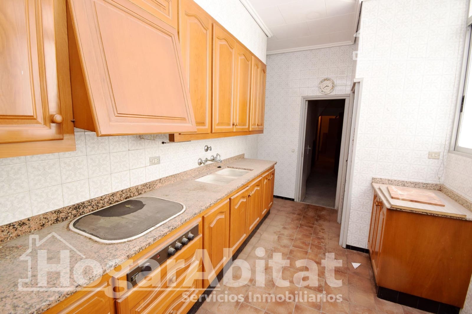 5 quarto Casa em Banda para venda em Castello de la Plana com garagem - 215 000 € (Ref: 9417600)