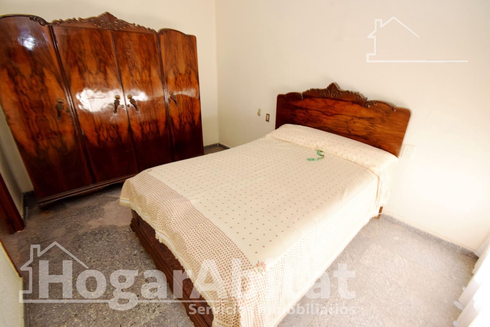 5 quarto Casa em Banda para venda em Castello de la Plana com garagem - 215 000 € (Ref: 9417600)