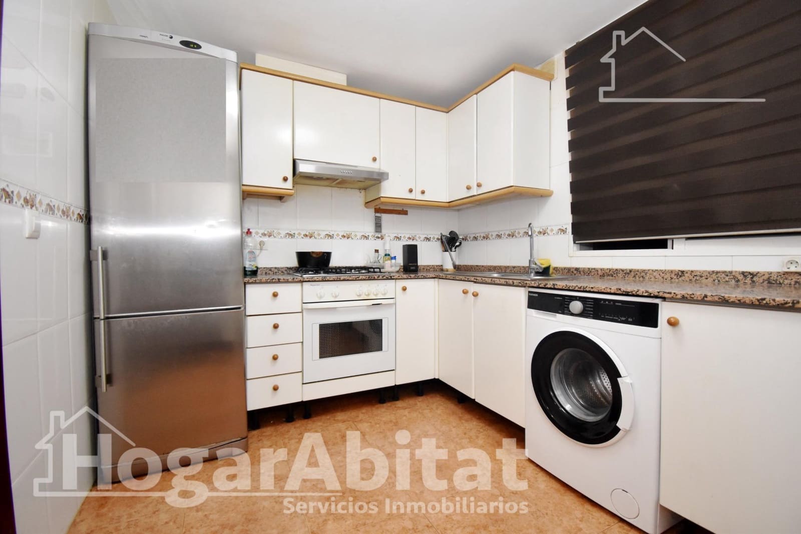 2 bedroom Flat for sale in Castello de la Plana with garage - € 174,900 (Ref: 9419809)