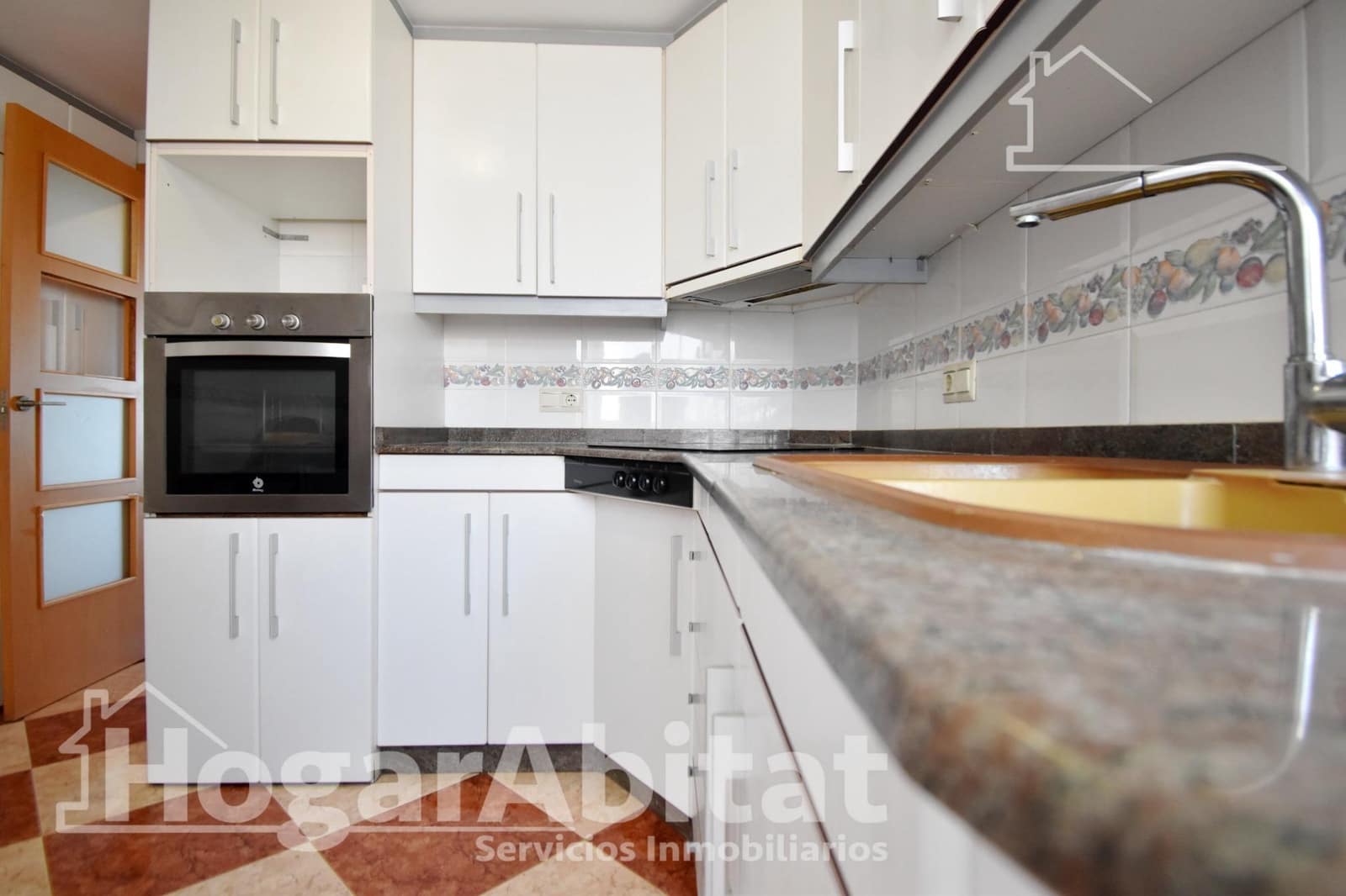 3 soveværelse Lejlighed til salg i Oliva med garage - € 155.000 (Ref: 9419812)