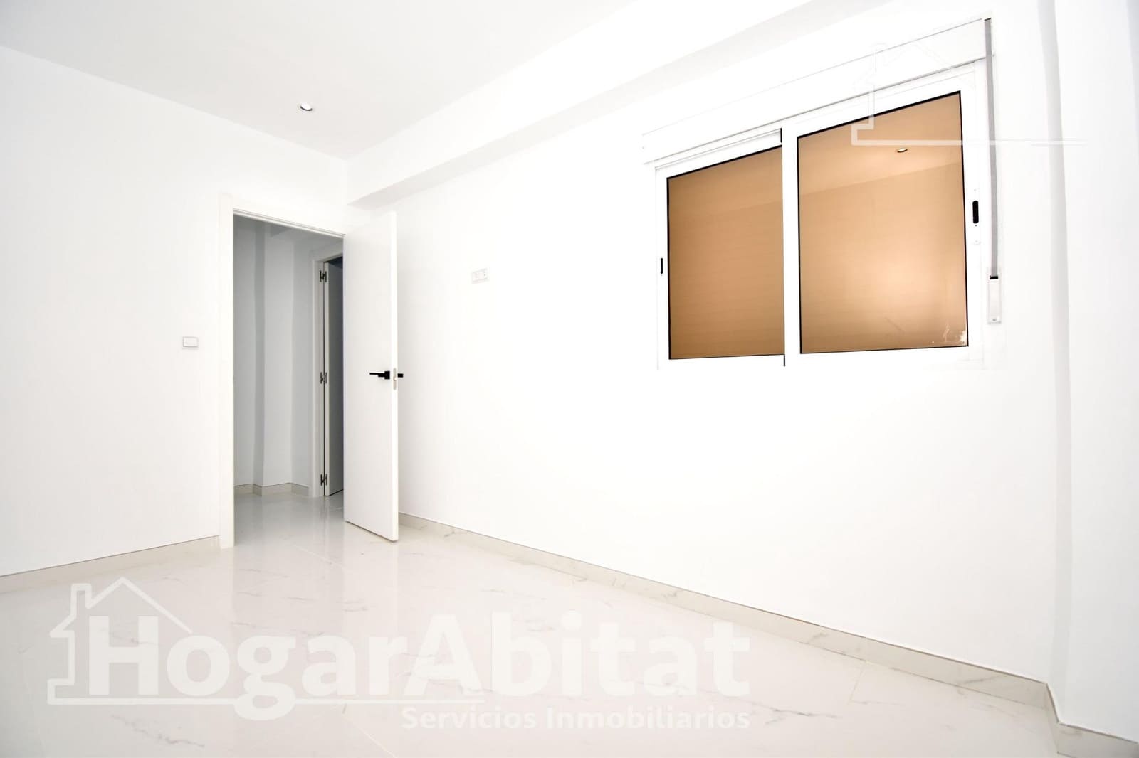 3 bedroom Flat for sale in Castello de la Plana - € 160,000 (Ref: 9419827)