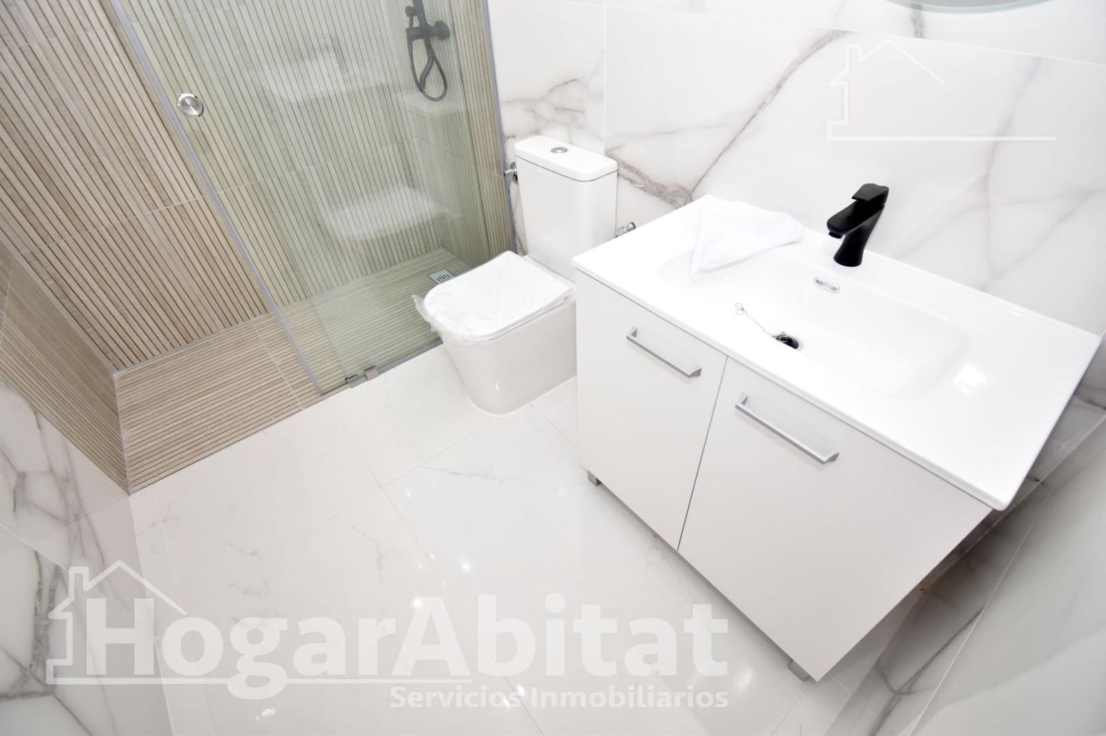 3 bedroom Flat for sale in Castello de la Plana - € 160,000 (Ref: 9419827)