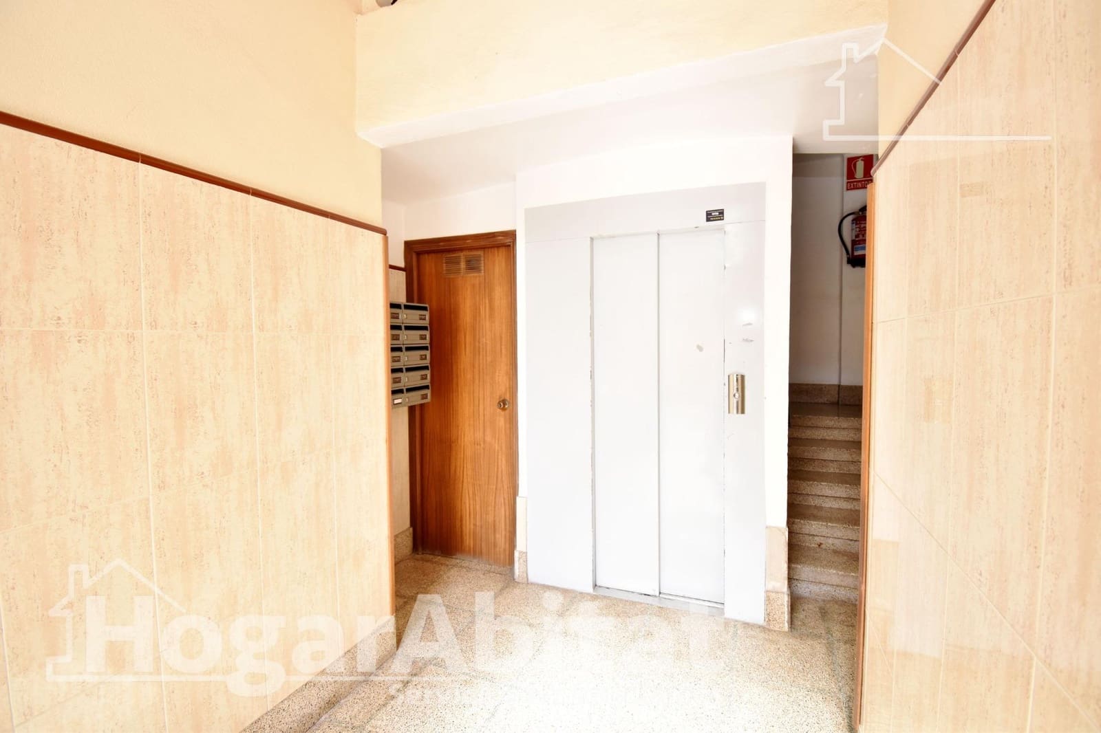 3 bedroom Flat for sale in Castello de la Plana - € 160,000 (Ref: 9419827)