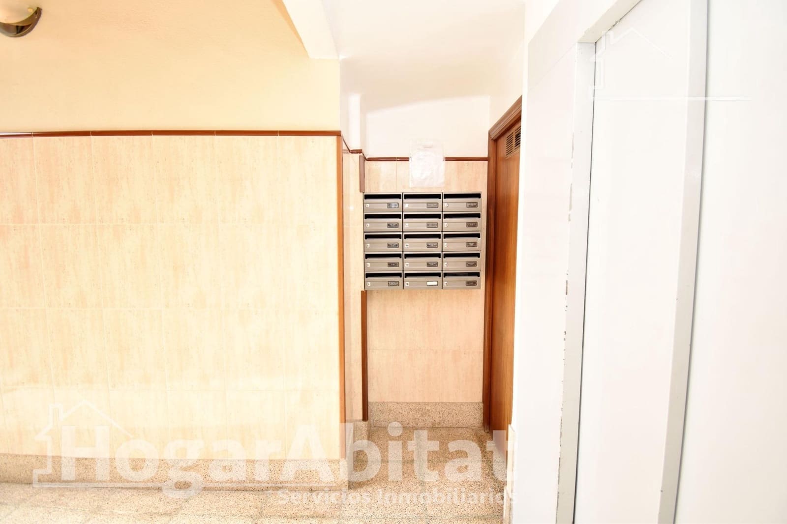 3 bedroom Flat for sale in Castello de la Plana - € 160,000 (Ref: 9419827)