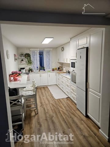 4 soverom Villa til salgs i Almassora / Almazora med svømmebasseng garasje - € 399 000 (Ref: 9419836)