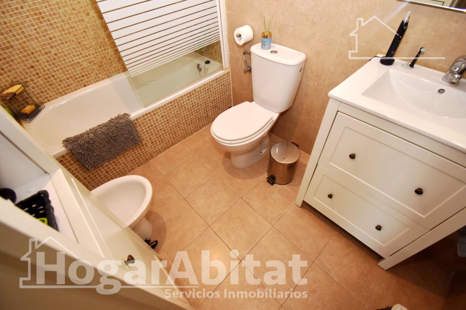 Piso de 3 habitaciones en Castelló de la Plana en venta con garaje - 220.000 € (Ref: 9419846)