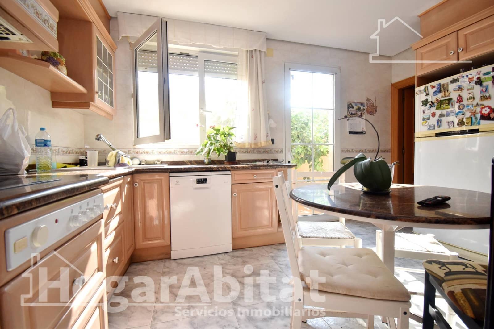 Casa de 7 habitaciones en Chilches en venta con garaje - 295.000 € (Ref: 9419958)
