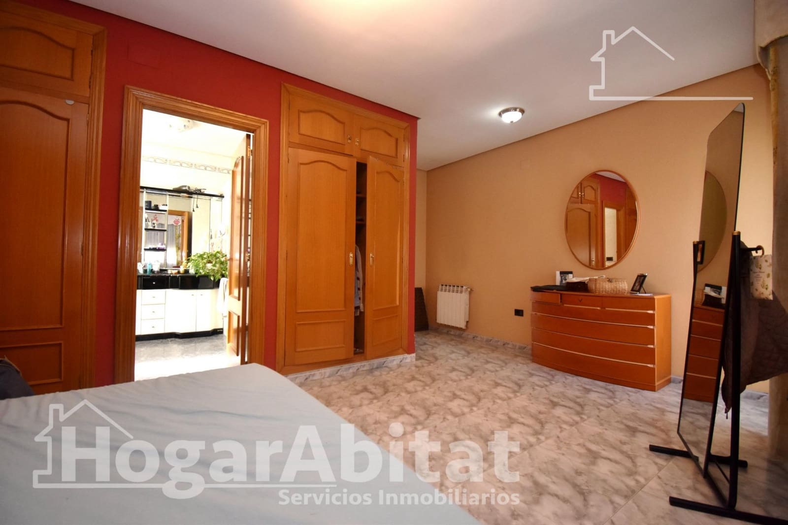 Casa de 7 habitaciones en Chilches en venta con garaje - 295.000 € (Ref: 9419958)
