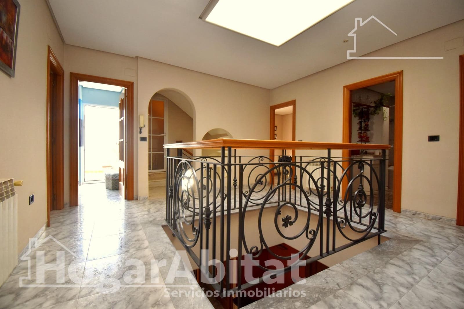 Casa de 7 habitaciones en Chilches en venta con garaje - 295.000 € (Ref: 9419958)