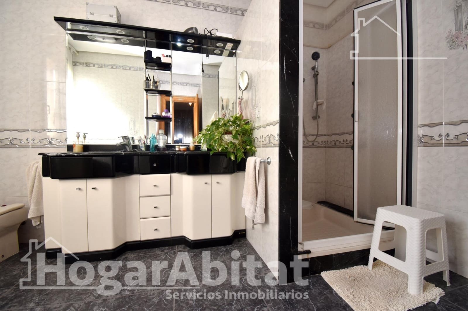 Casa de 7 habitaciones en Chilches en venta con garaje - 295.000 € (Ref: 9419958)