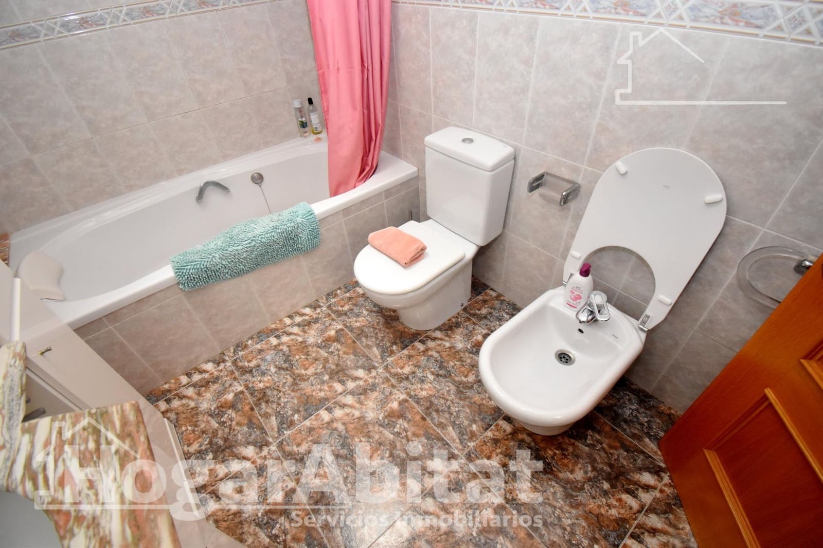 Casa de 7 habitaciones en Chilches en venta con garaje - 295.000 € (Ref: 9419958)