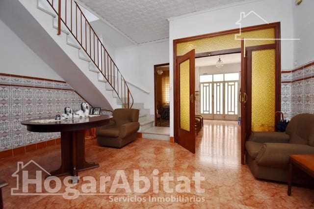 4 bedroom Townhouse for sale in Burriana / Borriana - € 135,000 (Ref: 9419969)