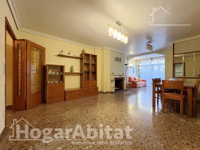 Piso de 3 habitaciones en Tavernes de la Valldigna en venta - 127.000 € (Ref: 9422493)