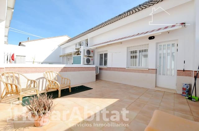 4 bedroom Penthouse for sale in Gandia - € 270,000 (Ref: 9422496)