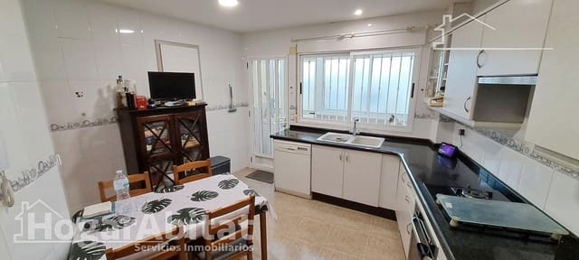 3 Zimmer Reihenhaus zu verkaufen in Gandia mit Garage - 253.000 € (Ref: 9422497)