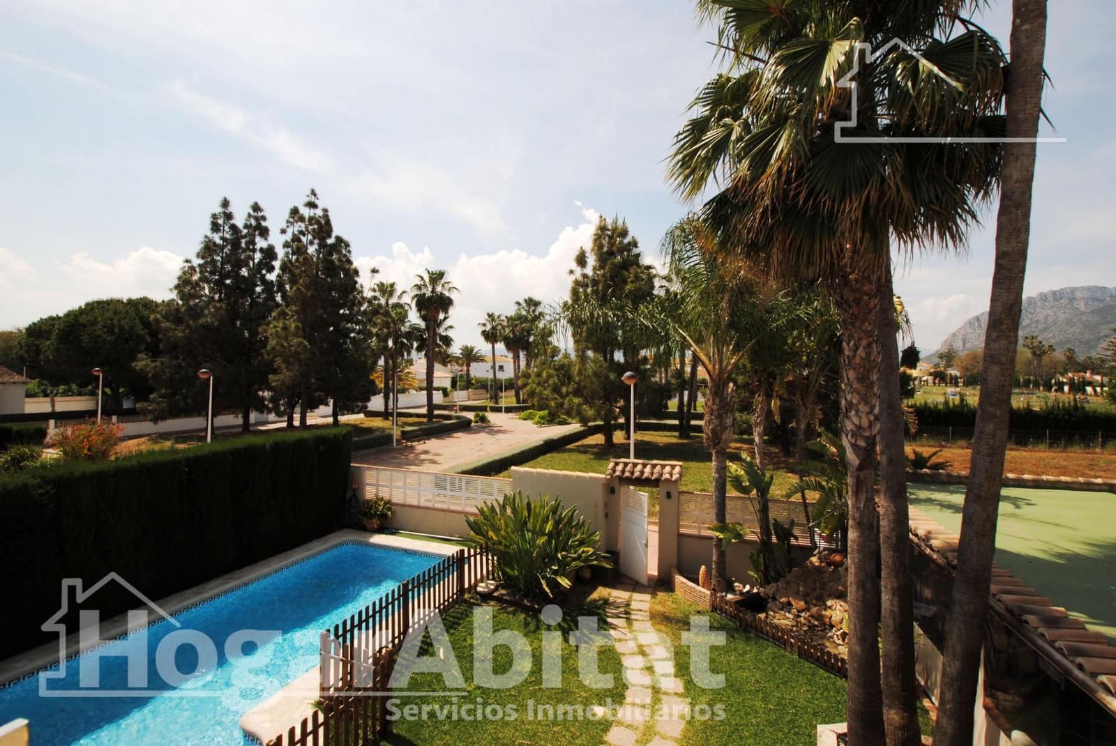 5 Zimmer Villa zu verkaufen in Els Poblets mit Pool Garage - 684.000 € (Ref: 9422516)