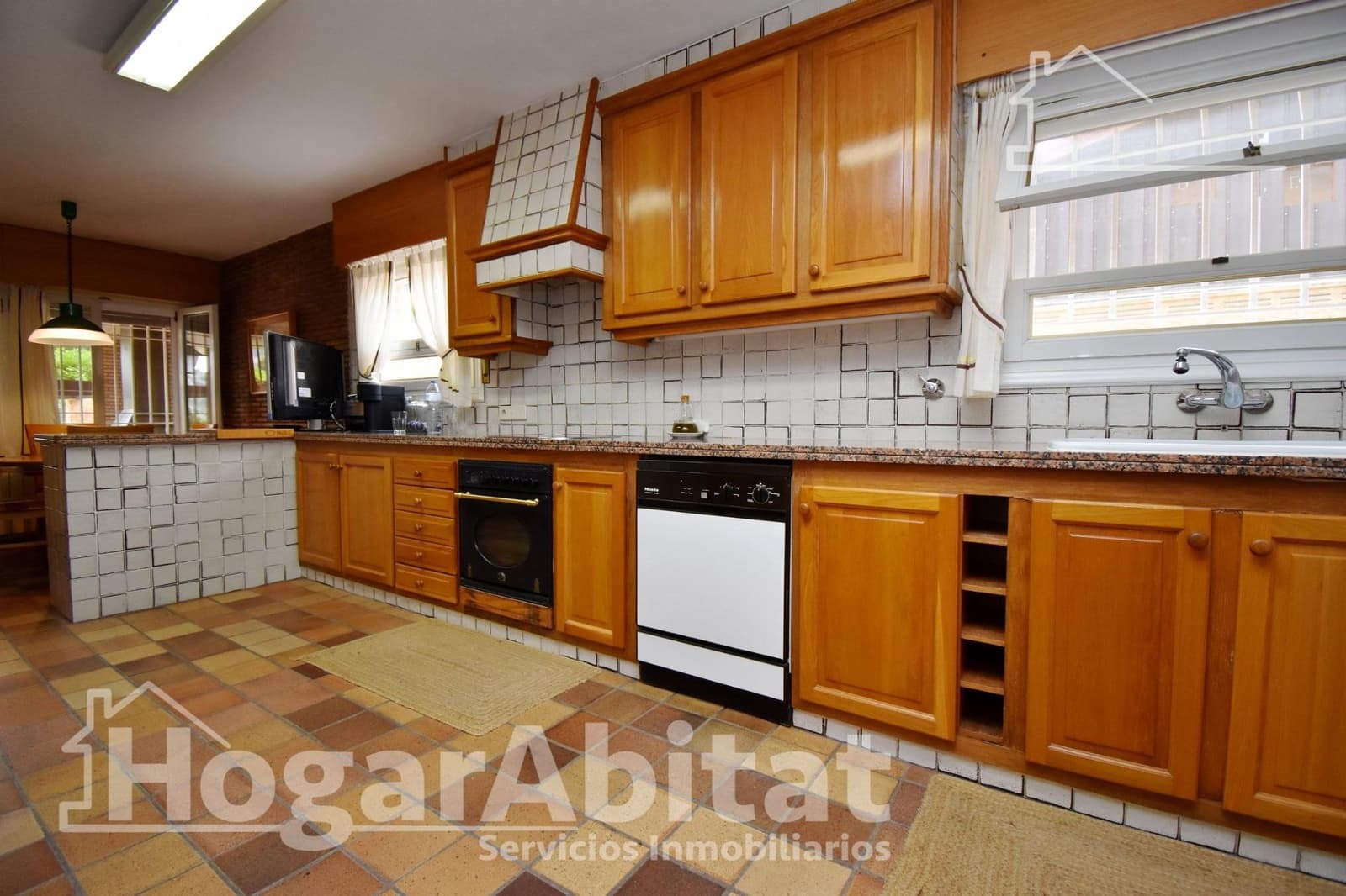 5 soveværelse Villa til salg i Benicassim med swimmingpool garage - € 850.000 (Ref: 9422520)