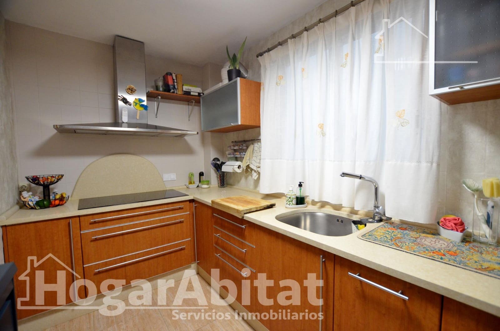 4 bedroom Flat for sale in Alicante / Alacant city with garage - € 435,000 (Ref: 9422525)