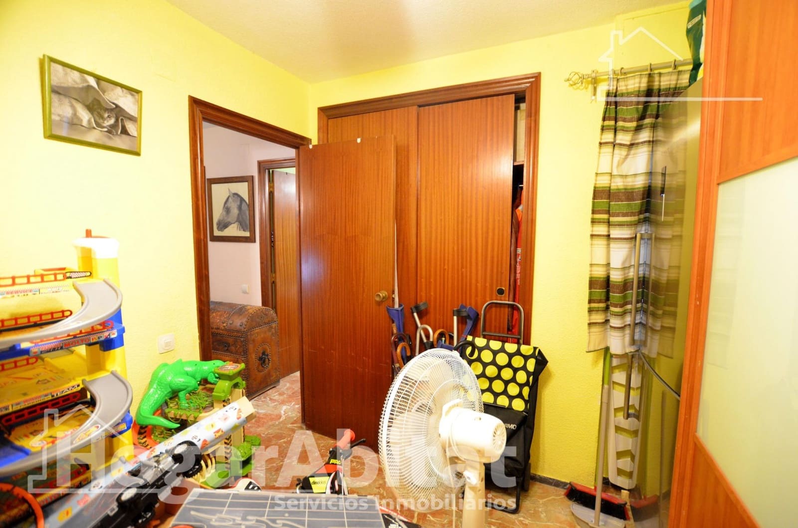 4 bedroom Flat for sale in Alicante / Alacant city with garage - € 435,000 (Ref: 9422525)