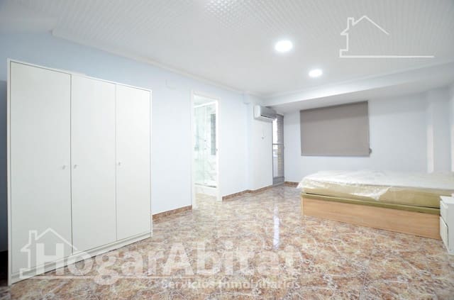 5 bedroom Flat for sale in Tavernes de la Valldigna - € 125,000 (Ref: 9422528)