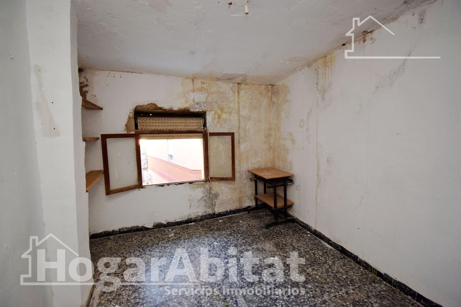 6 bedroom Townhouse for sale in L'Alcora - € 75,000 (Ref: 9422533)