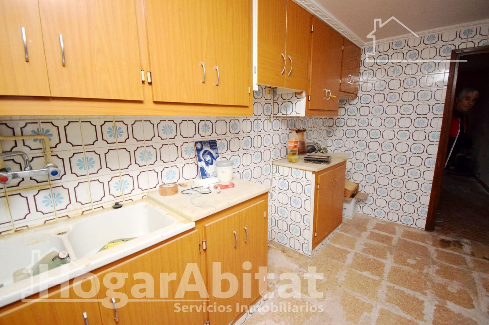 6 bedroom Townhouse for sale in L'Alcora - € 75,000 (Ref: 9422533)