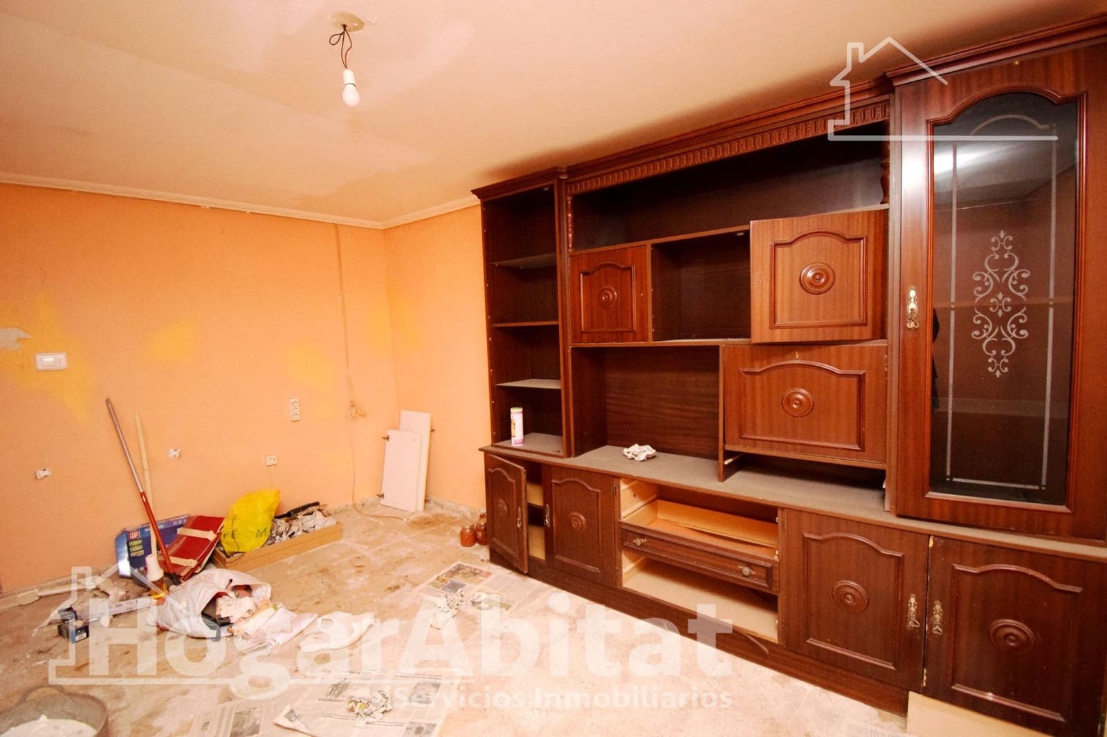 6 bedroom Townhouse for sale in L'Alcora - € 75,000 (Ref: 9422533)