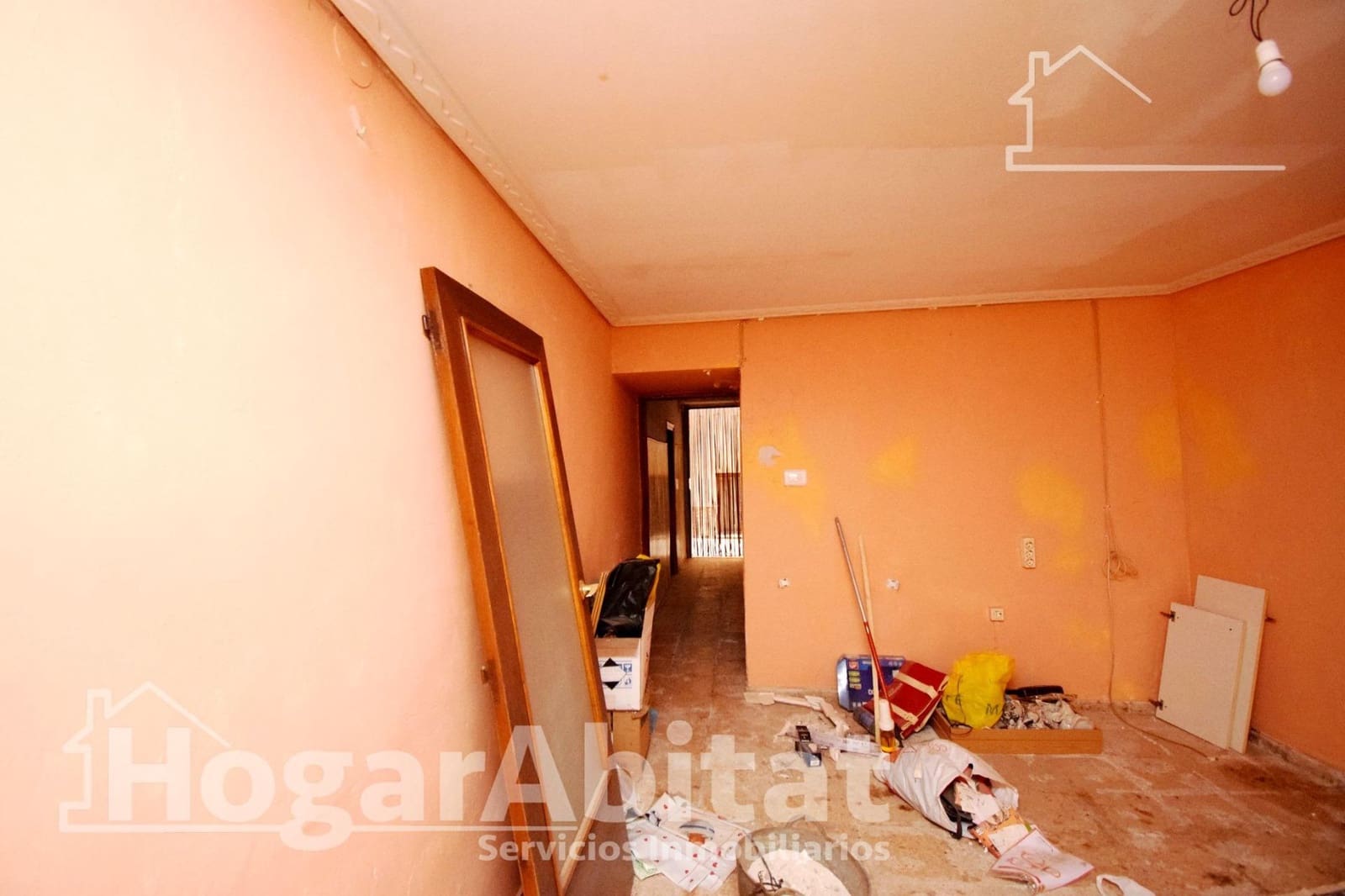 6 bedroom Townhouse for sale in L'Alcora - € 75,000 (Ref: 9422533)